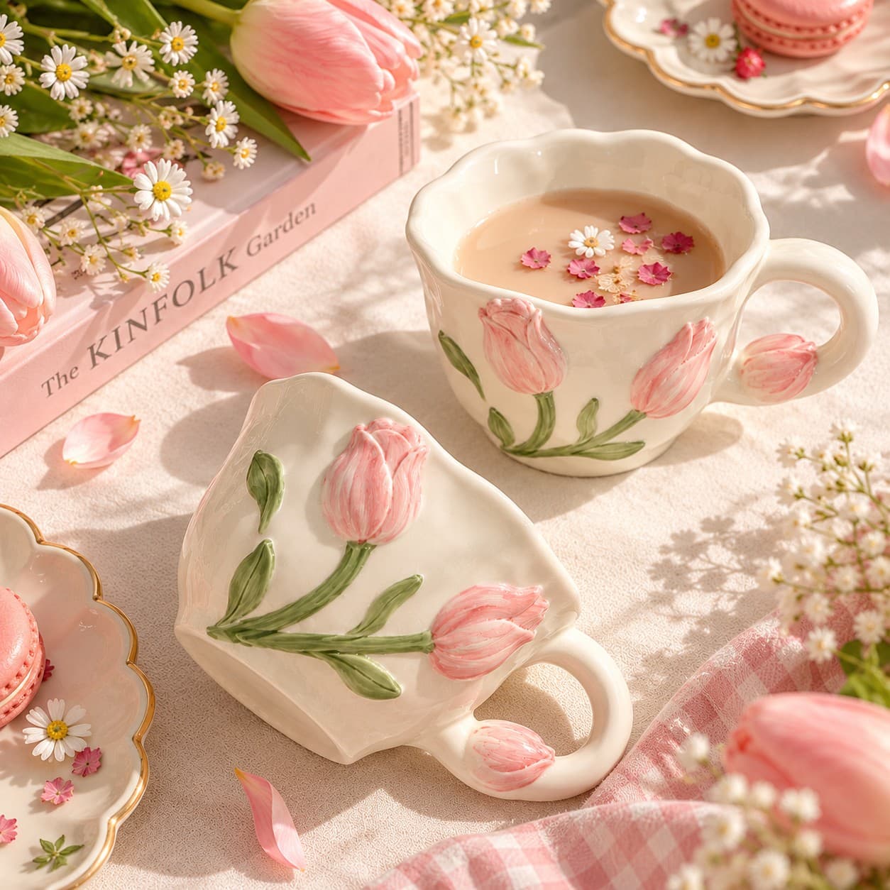 Three-Dimensional Tulip Relief Ceramic Mug - Set of 2 thumbnail 2